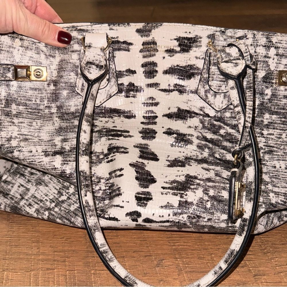 Henri Bendel Elegant Women's Bag